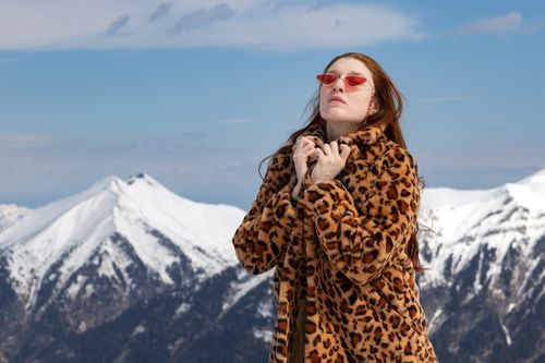 Imitert leopard pels